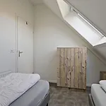 Oude Nieuwelandseweg 33a Ijsvogel Met Jacuzzi - Not For Companies Ouddorp