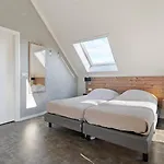 Holiday home Oude Nieuwelandseweg 33a Ijsvogel Met Jacuzzi - Not For Companies